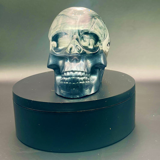 Luminous Midnight Glow Skull — Handcrafted Resin Art in PearlescentBlack & Aqua Blue