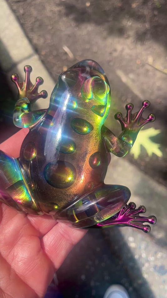 Iridescent Color-Shift Resin Frog | Handmade Decorative Frog Sculpture